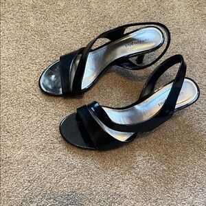 comfort plus by Predictions Black Patent Open-Toe Slingback Heels
